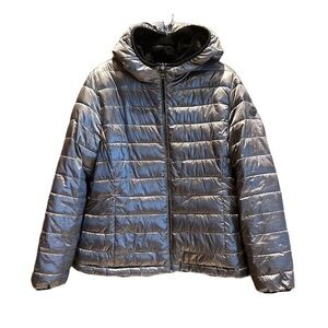 Andrew Marc faux shearing lining Silver/Grey Gorpcore puffer jacket coat…